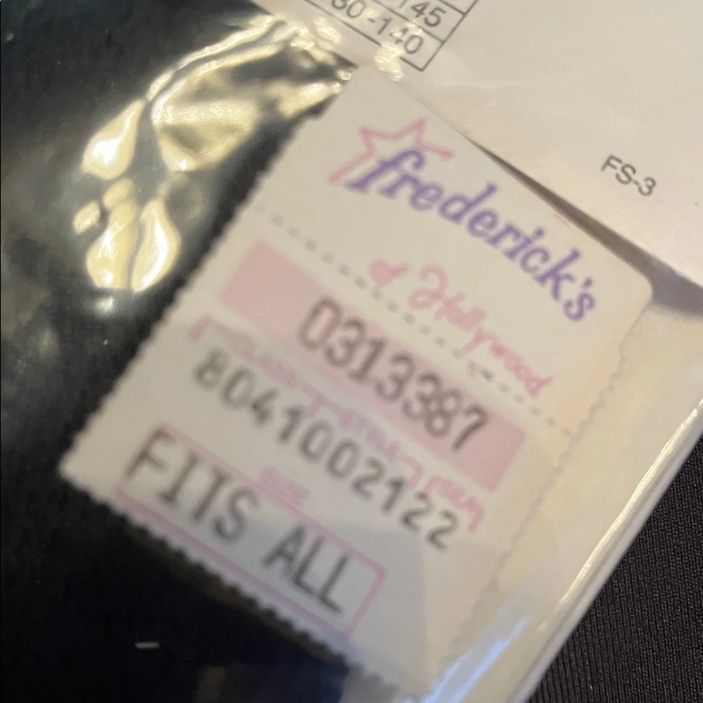 NEW Frederick’s of Hollywood Fishnet thigh high Hosiery Stockings Sheer BLACK
